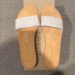 NIB Band of Gypsies Malibu White Leather Slide